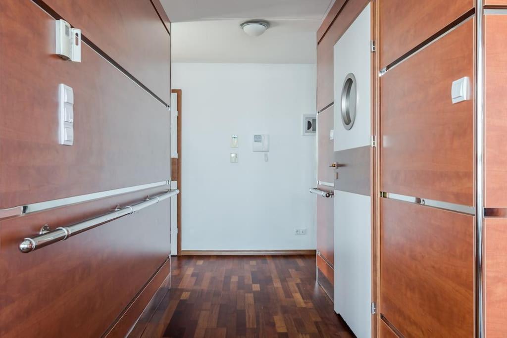 Golden Apartments An Hryniewickiego 6A グディニャ エクステリア 写真