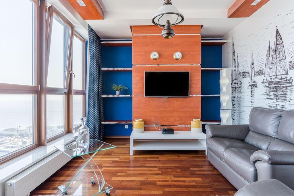Golden Apartments An Hryniewickiego 6A グディニャ エクステリア 写真